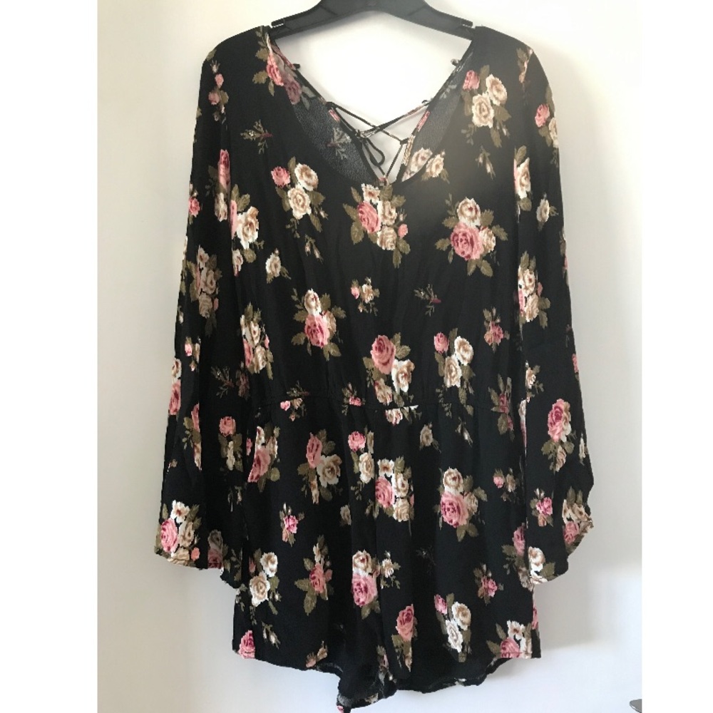 NWT Forever 21 Floral Romper